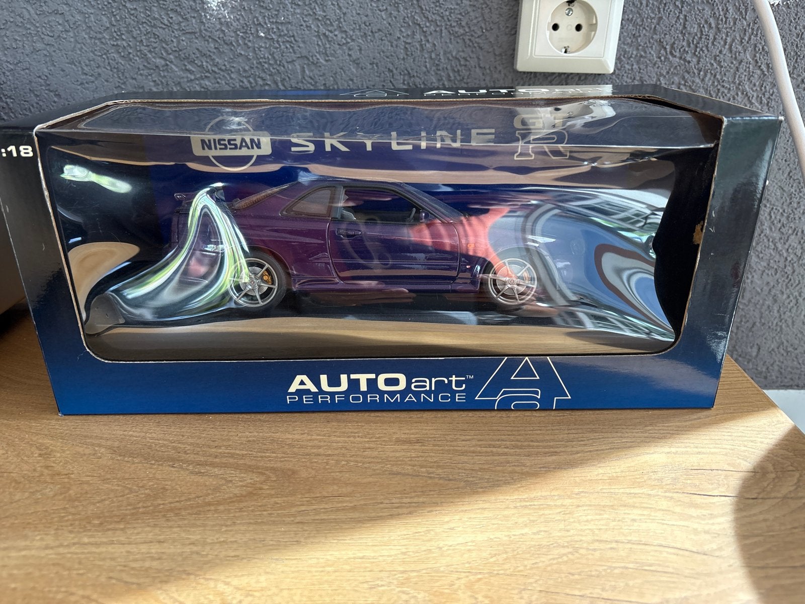 Autoart Nissan Skyline R34 GTR 1999 Midnight Purple, Hobby en Vrije tijd, Modelauto's | 1:18, Ophalen, Zo goed als nieuw, Auto