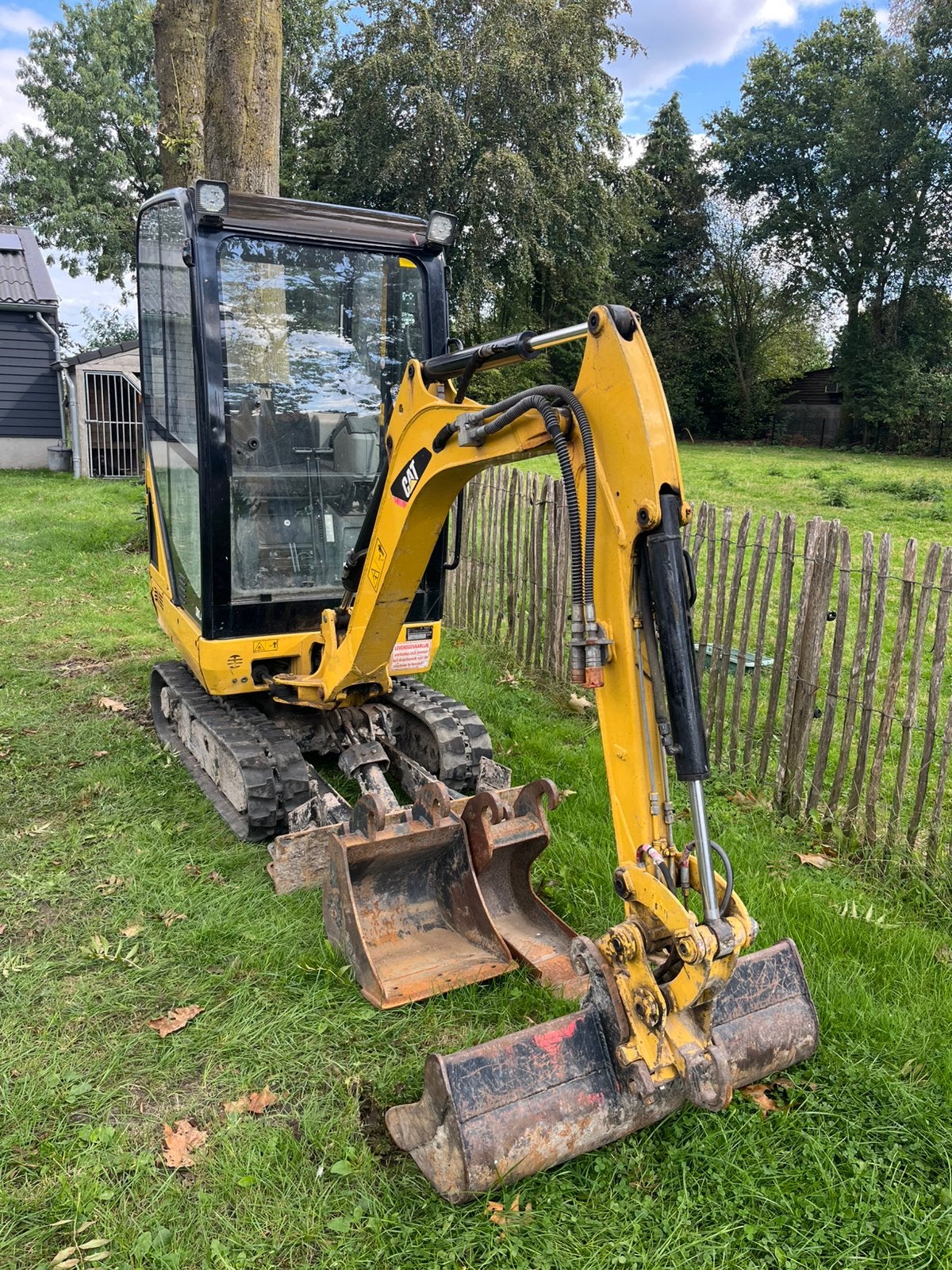Foto 12 van 2x cat minigraver 301.4C & 301.7D Bouwjaar 2014 & 2017