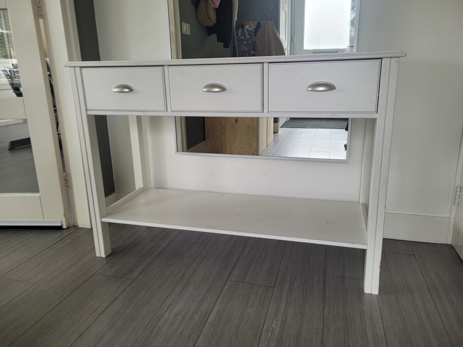 Witte sidetable met 3 lades en plank, Ophalen, Gebruikt, 100 tot 150 cm, Met lade(s)