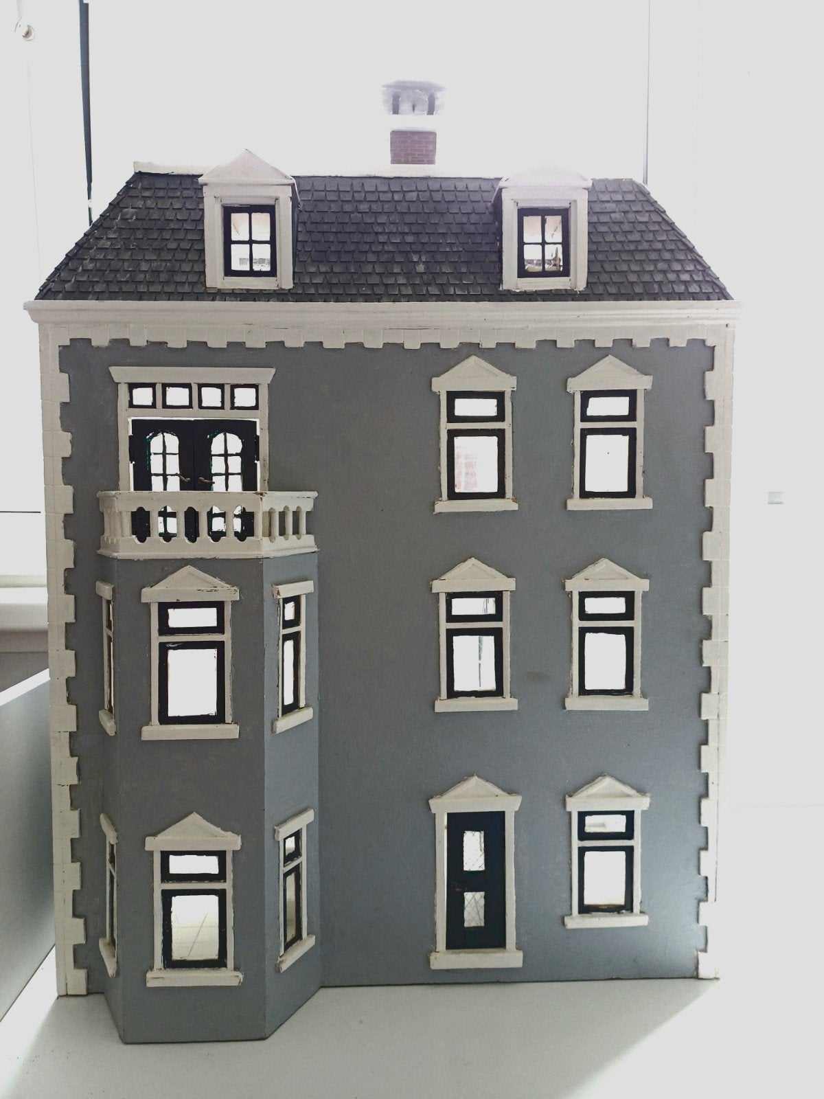 Poppenhuis (zelf gemaakt) h75xb53xd30, Verzamelen, Ophalen, Poppenhuis