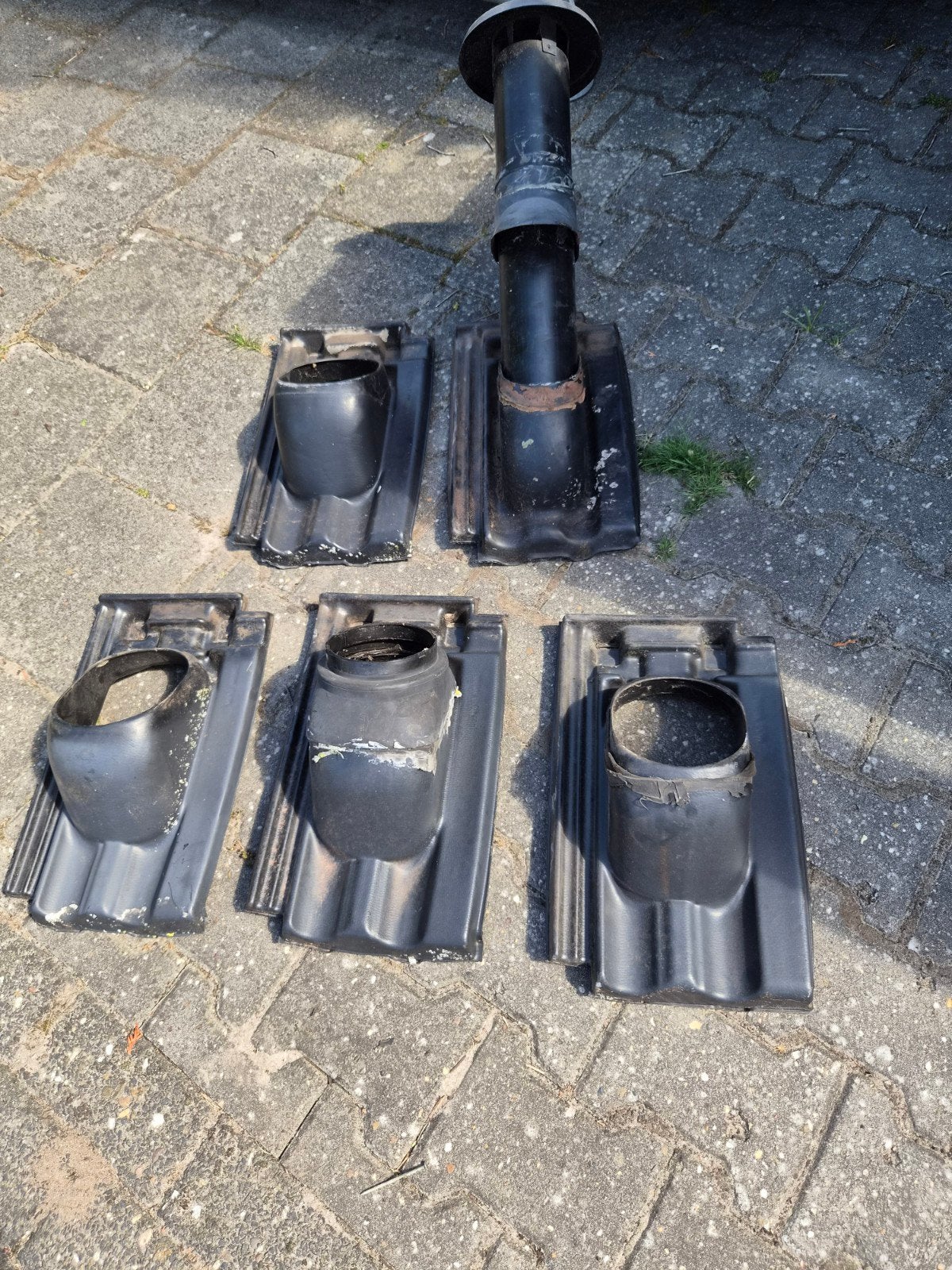 dakdoorvoerpan vlakke mulden, Doe-het-zelf en Verbouw, Dakpannen en Dakbedekking, Ophalen, Gebruikt, Steen of Klei, Dakpannen