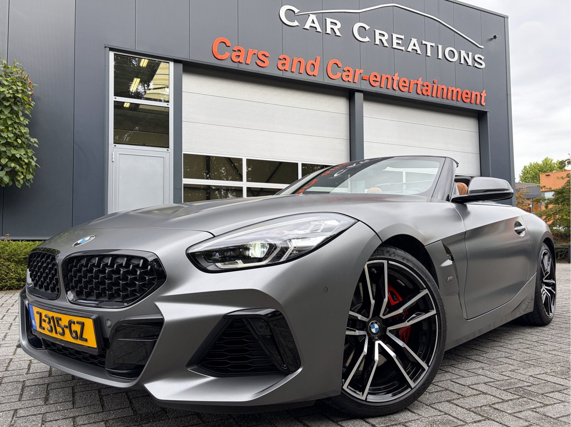 BMW Z4 Roadster M40i High Executive Frozen Grey 16.637 km!, Automaat, Achterwielaandrijving, Gebruikt, Euro 6