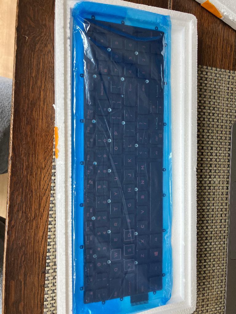 Het toetsenbord is voor een laptop., Computers en Software, Toetsenborden, Ophalen of Verzenden, Nieuw