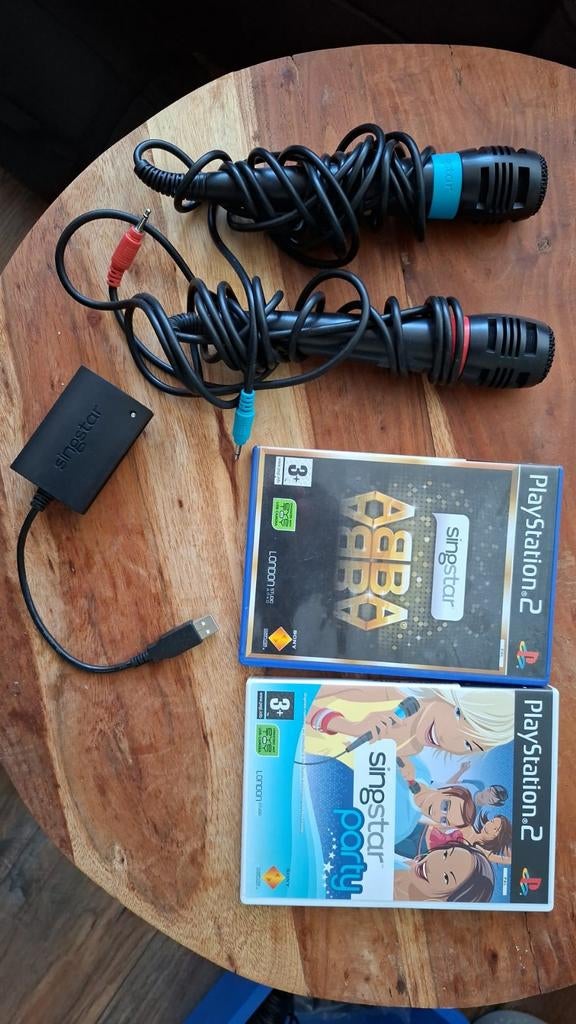 Singstar ABBA & Party met 2 microfoons voor PlayStation 2, Spelcomputers en Games, 3 spelers of meer, Ophalen, Muziek, Vanaf 3 jaar