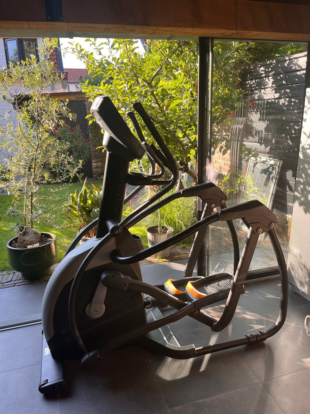Matrix professionele crosstrainer - Zo goed als nieuw, Ophalen, Armen, Zo goed als nieuw, Crosstrainer