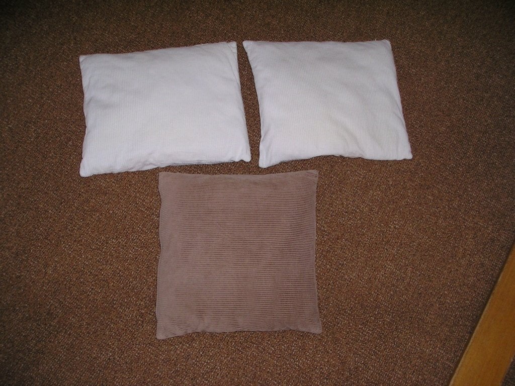 3 stuks rib kussens, Ophalen, Zo goed als nieuw, Vierkant