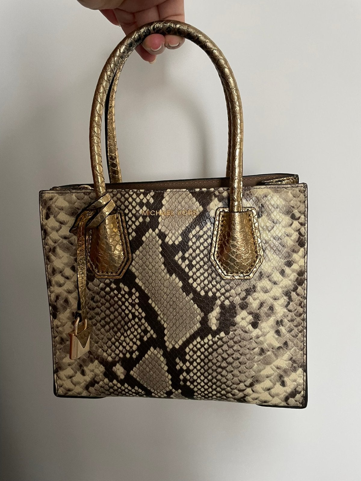 Michael Kors tas leer panter print goud wit Himalaya, Sieraden, Tassen en Uiterlijk, Tassen | Damestassen, Zo goed als nieuw, Handtas