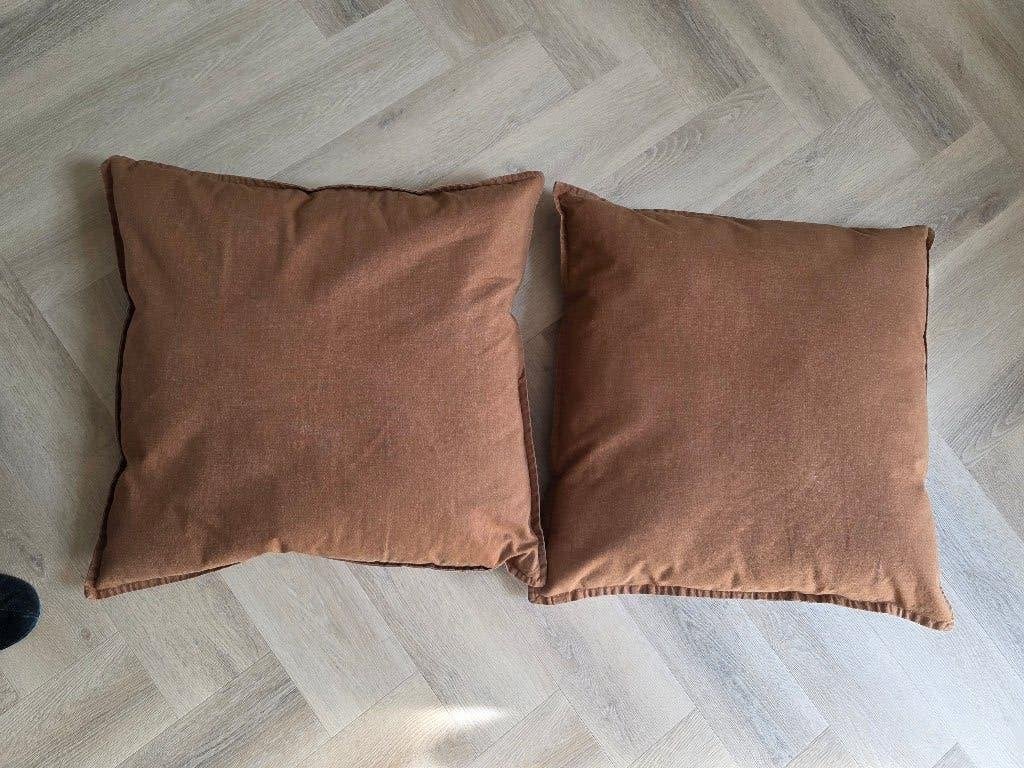 Mooie bruine sierkussens 65x65, Gebruikt, Bruin, Vierkant, Ophalen of Verzenden