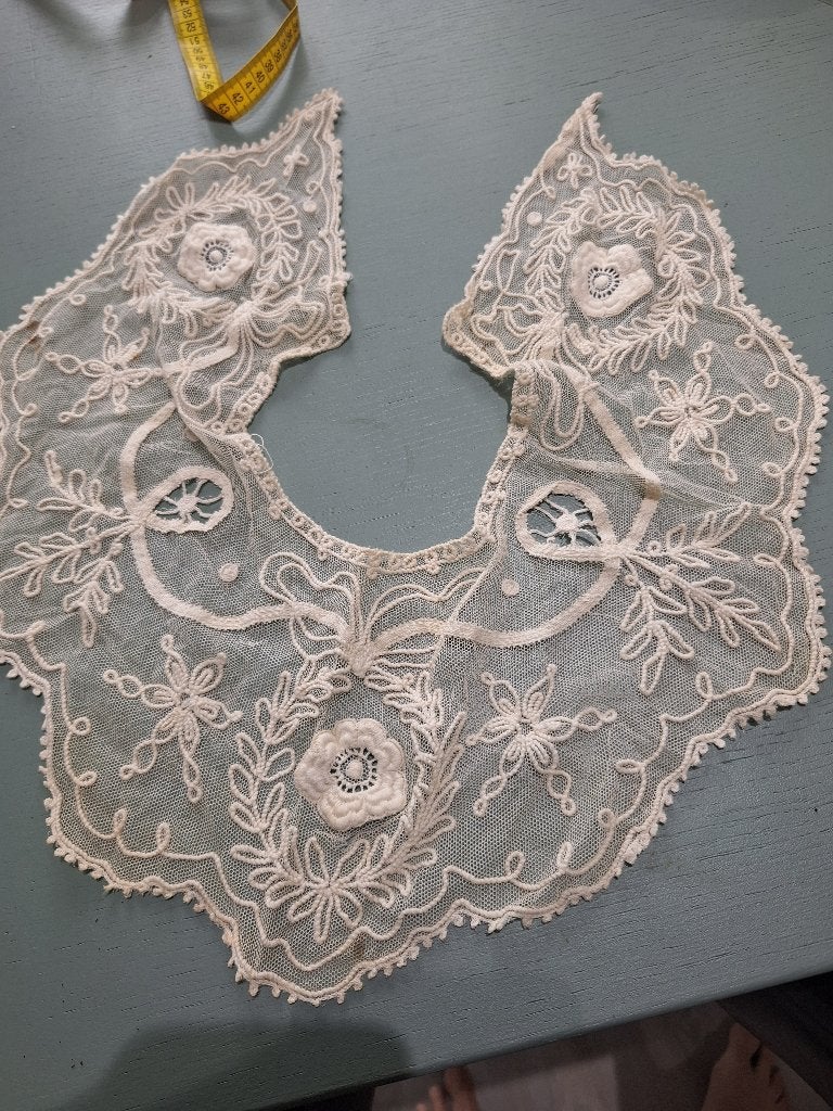 2 x kanten kraagjes, gehaakt. Vintage, Ophalen of Verzenden
