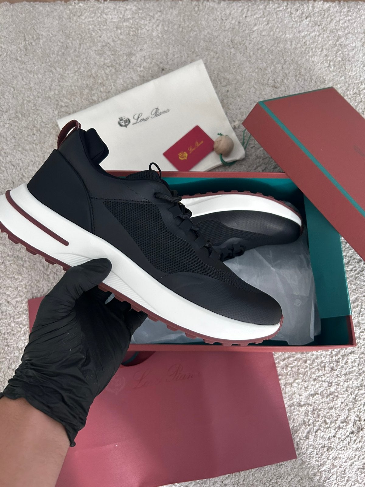 Loro piana, Maat 42, 43, 44, Ophalen of Verzenden, Nieuw, Zwart, Sneakers of Gympen