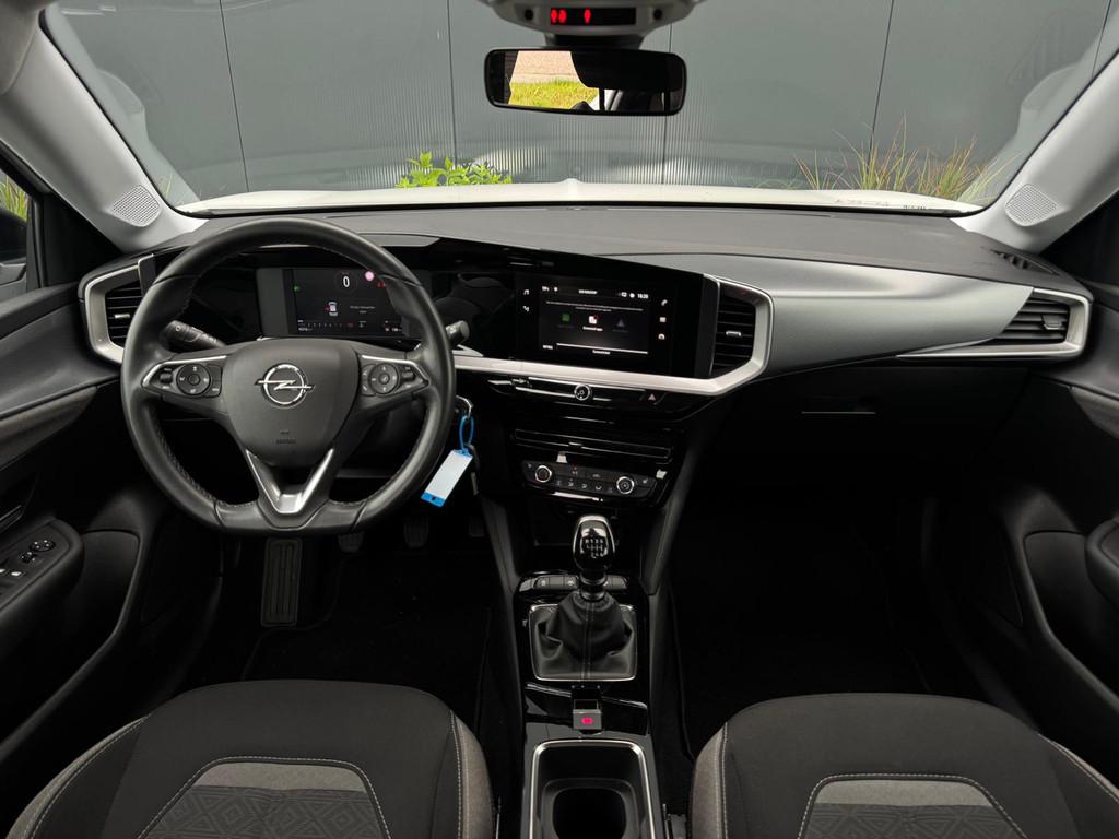 Opel MOKKA 1.2 Business Elegance TREKHAAK APPLE CARPLAY PDC, Voorwielaandrijving, Gebruikt, 1199 cc, Met garantie (alle)