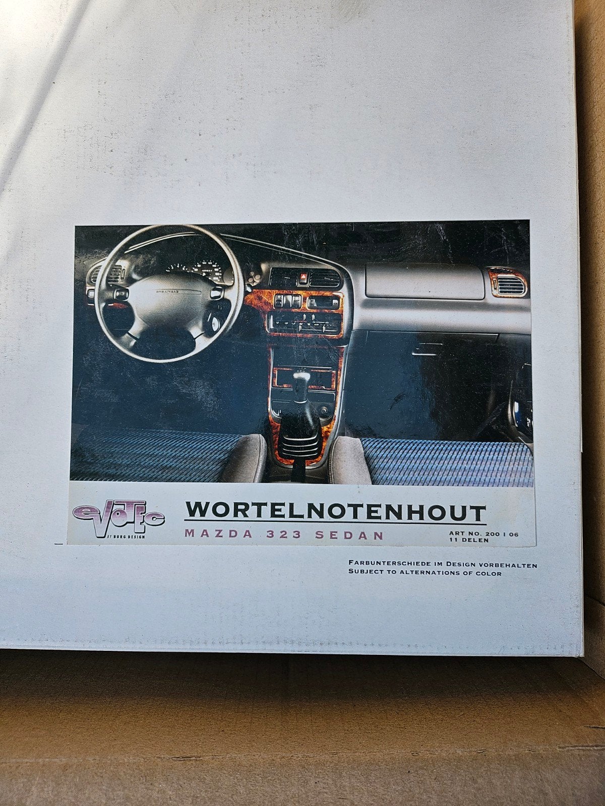 Wortelnotenhout dashboard decoratieset voor Mazda 323 Sedan, Auto-onderdelen, Ophalen of Verzenden, Nieuw, Mazda
