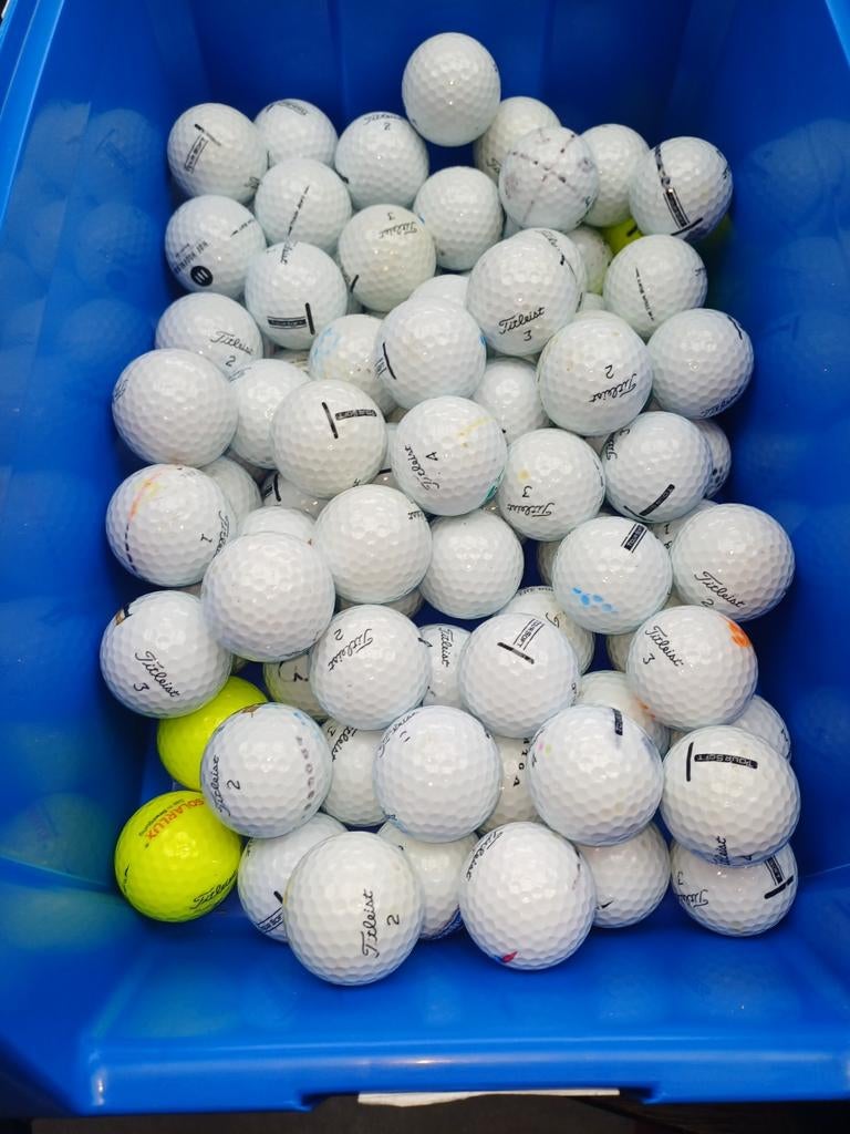 Titleist Toursoft golfballen zie beschrijving, Sport en Fitness, Ophalen of Verzenden, Zo goed als nieuw, Bal(len)
