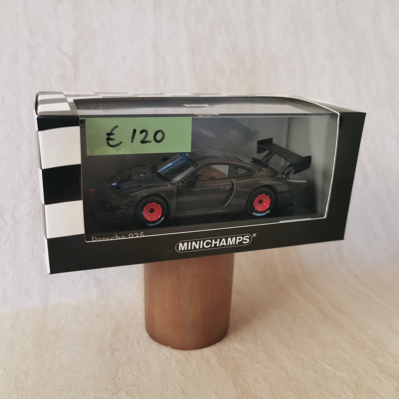 Minichamps Porsche 935/19 Achat Grey - Schaal 1:43, Ophalen of Verzenden, Nieuw, Auto, MiniChamps