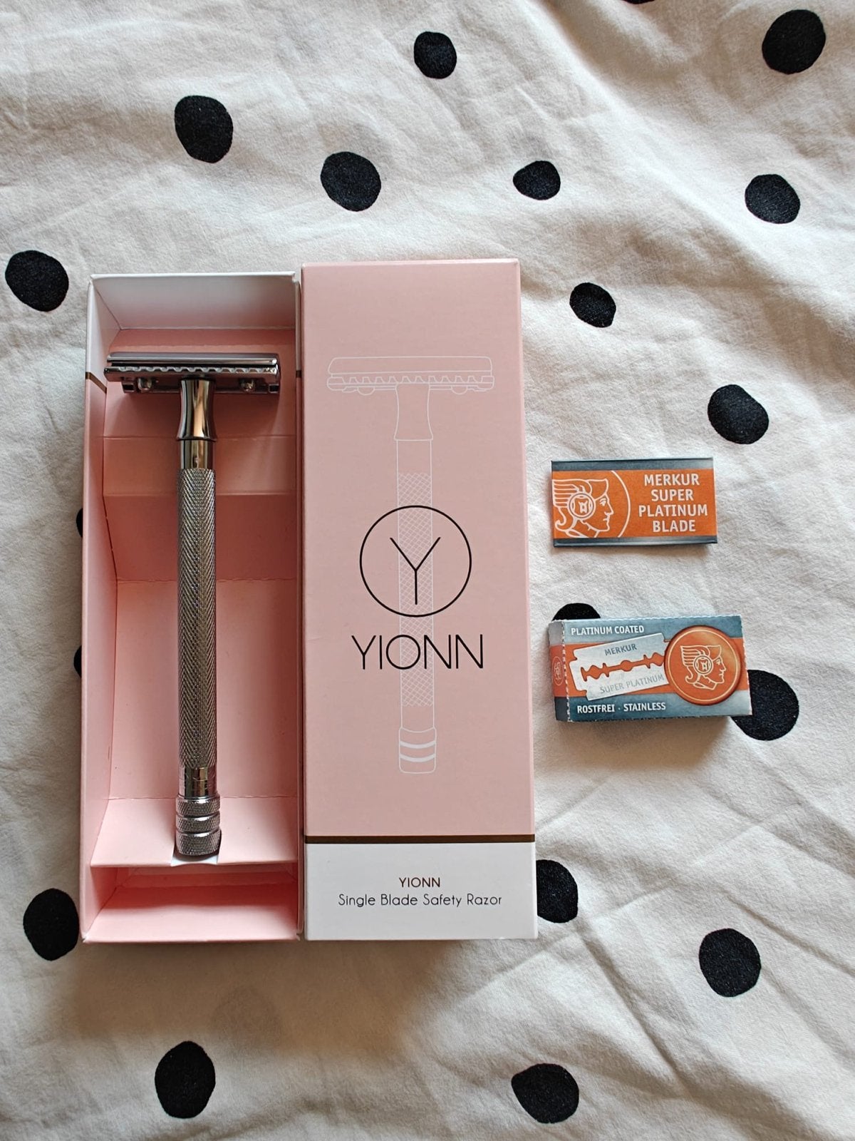 Yionn Single Blade Safety Razor met Merkur scheermesjes, Ophalen of Verzenden, Zo goed als nieuw, Overige typen