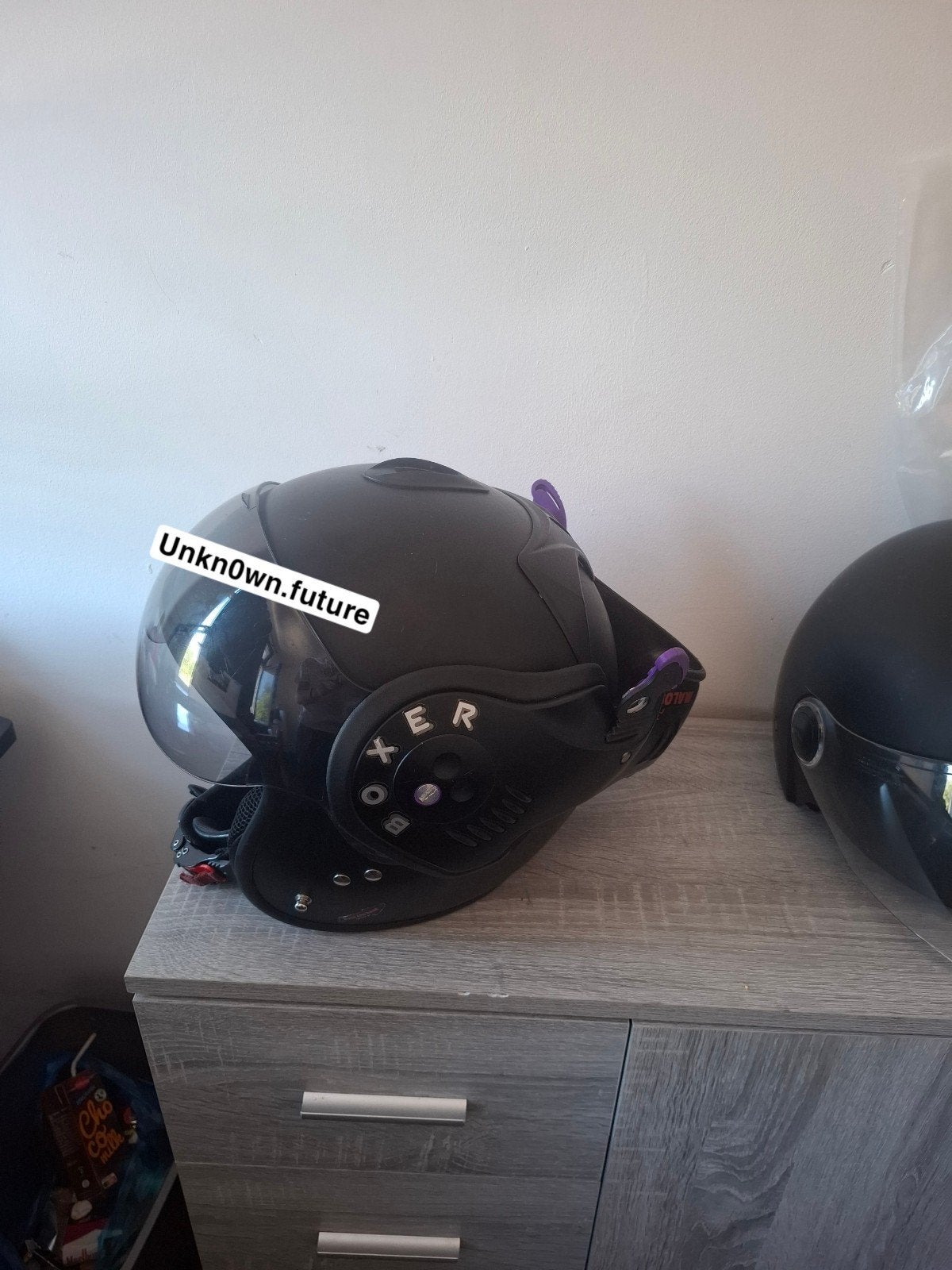 Boxer helm maat M met paarse oortjes, Motoren, Ophalen, Tweedehands, Systeemhelm, Overige merken
