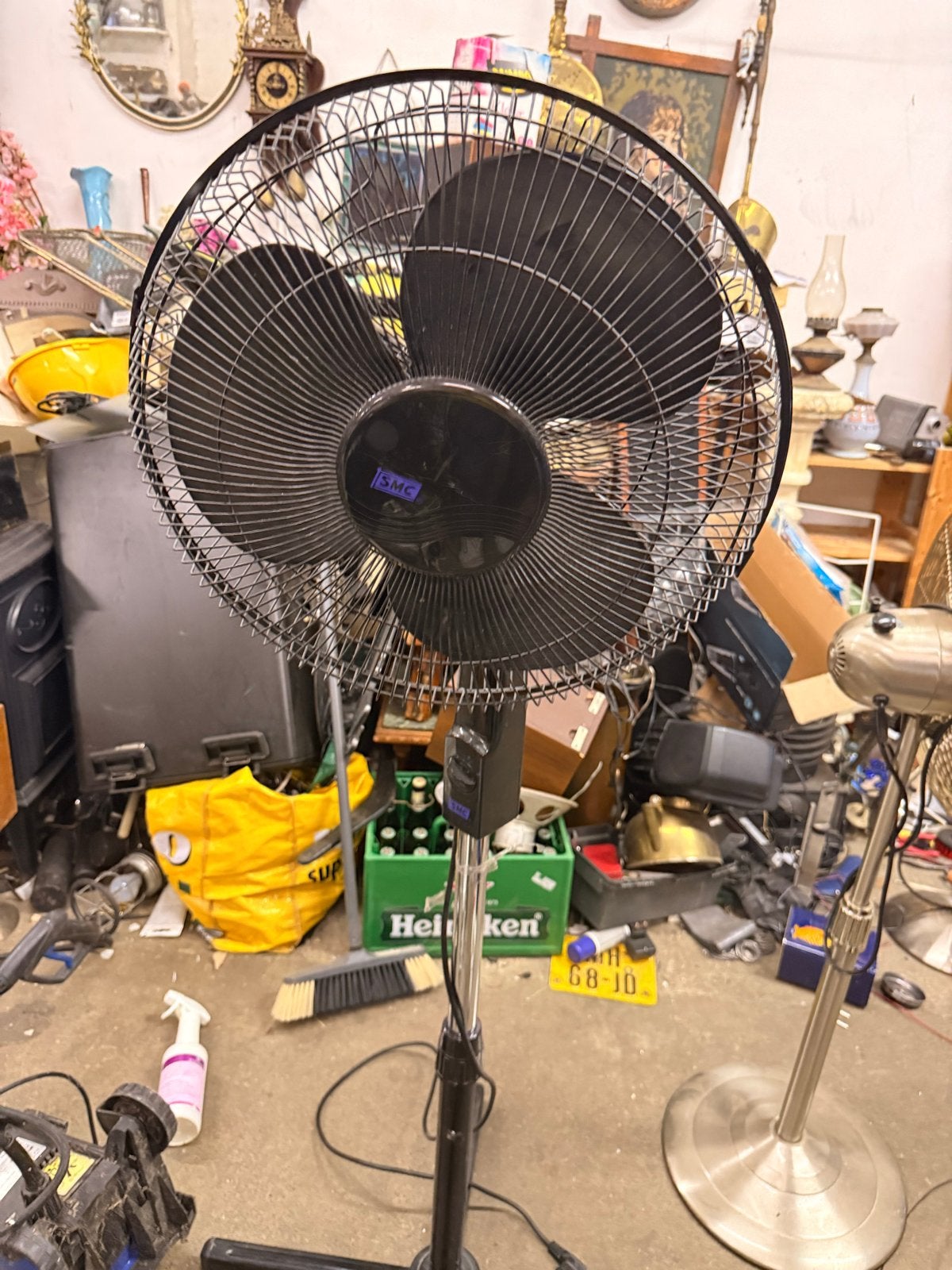 SMC Statiefventilator - Zwart, 40cm, Goede Staat, Witgoed en Apparatuur, Ventilatoren, Ophalen, Gebruikt, Statiefventilator