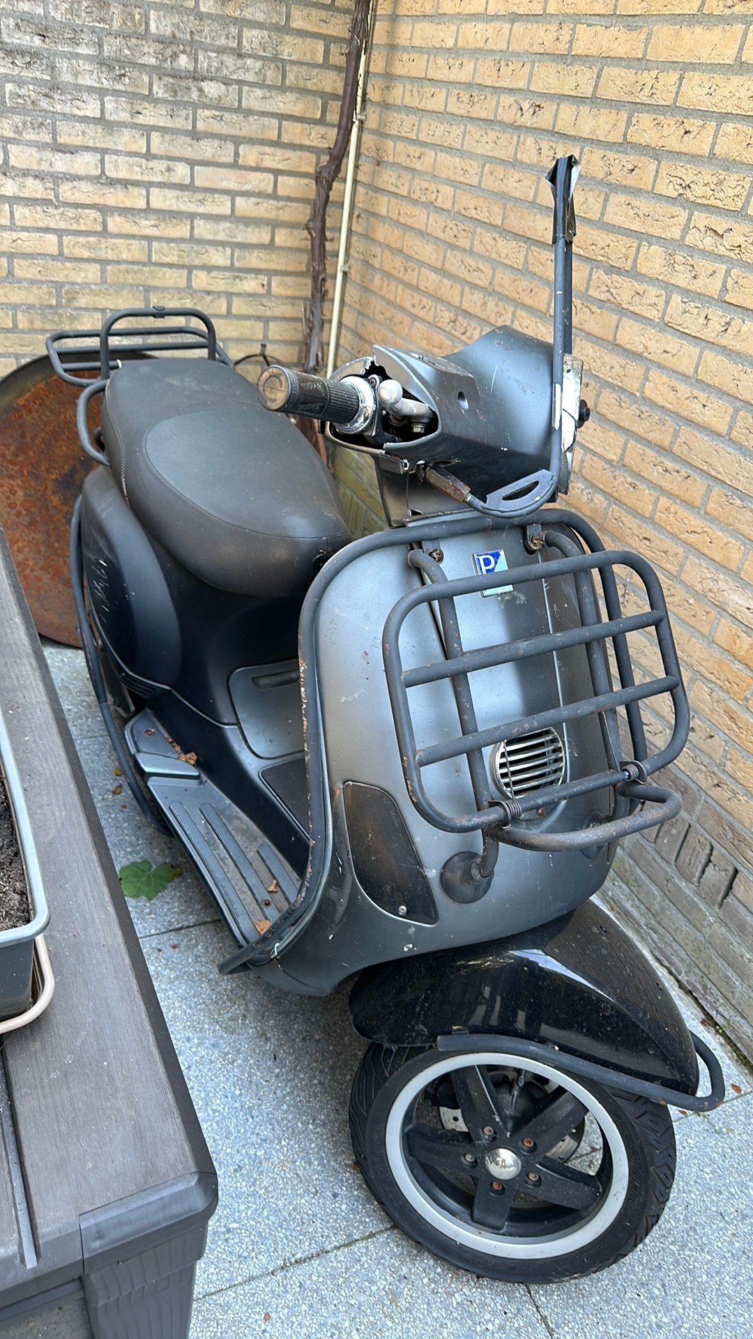 Start niet, Fietsen en Brommers, Scooters | Vespa, Ophalen of Verzenden, Zo goed als nieuw, Benzine, Overige modellen
