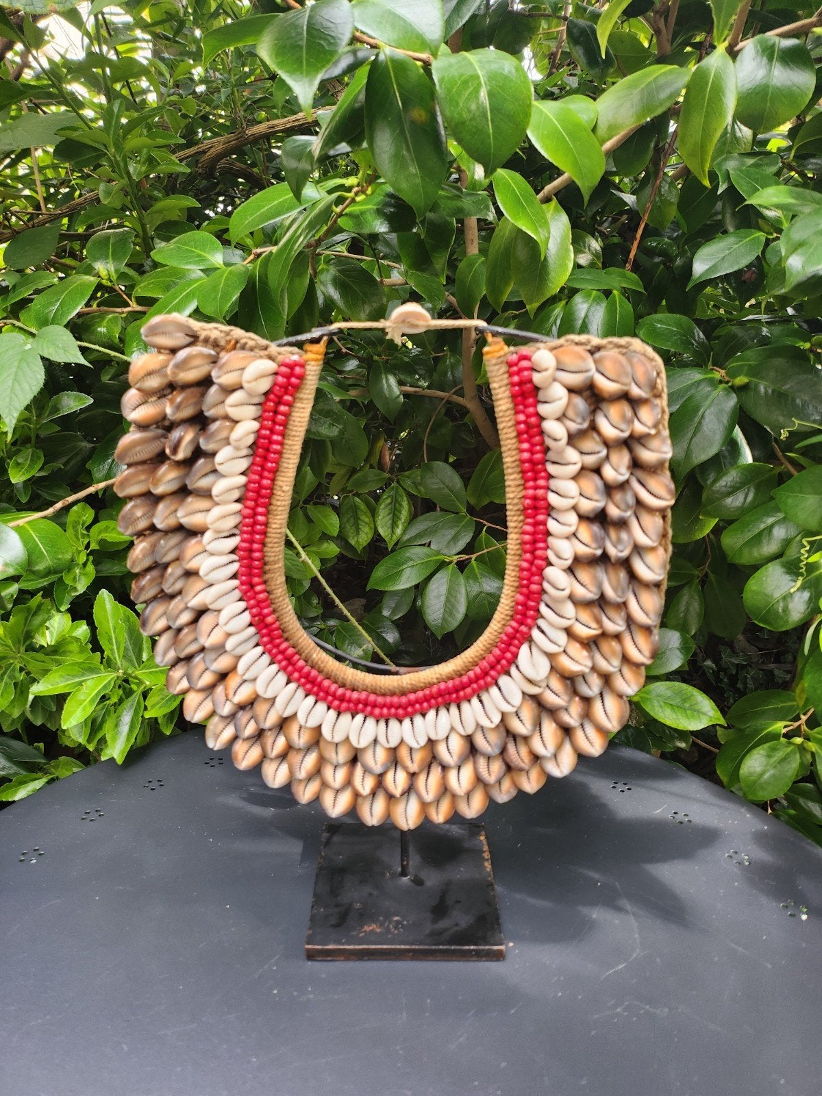 Balinese Braided Rope Necklace on Stand, Ophalen of Verzenden