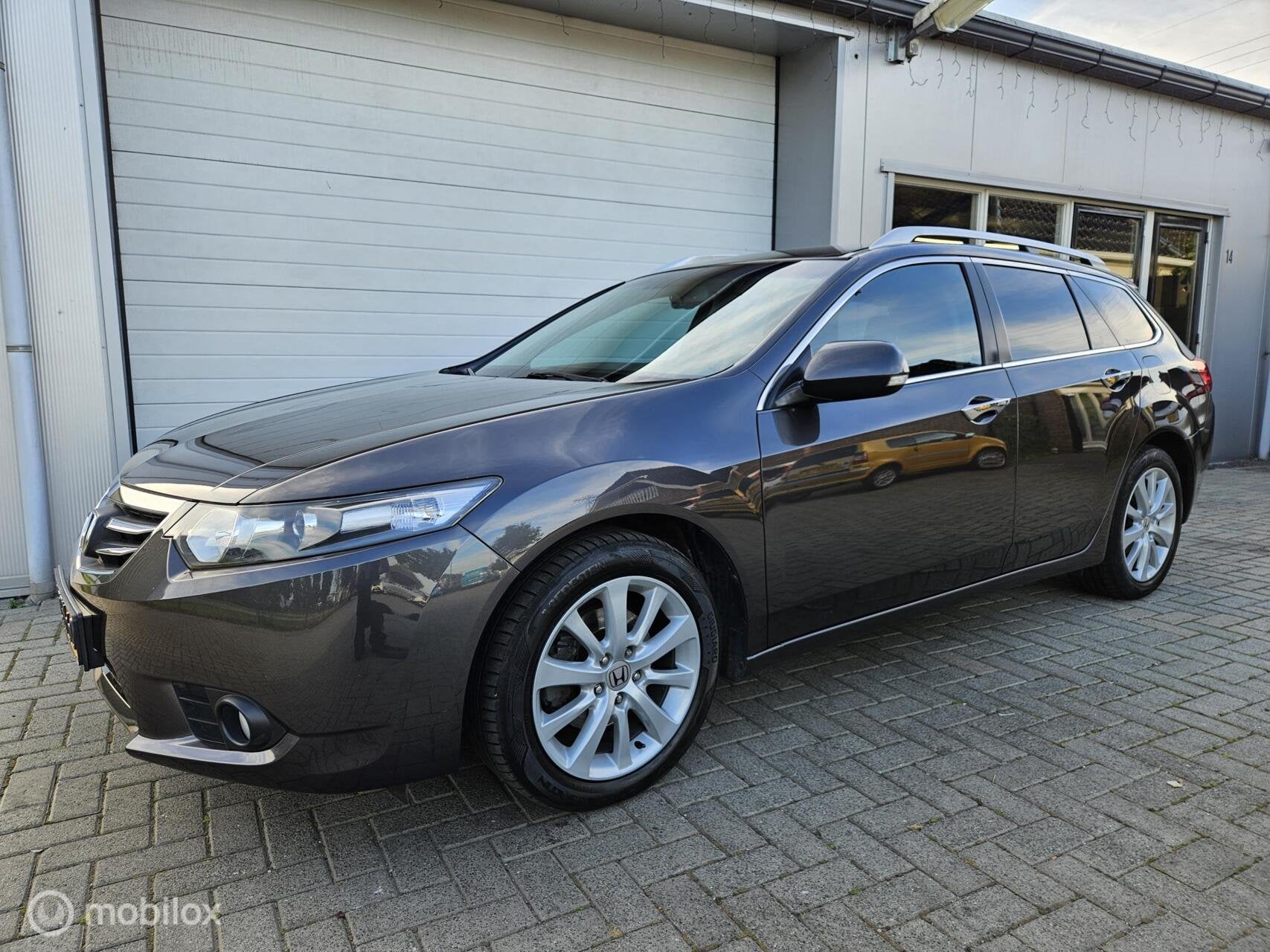 Honda Accord Tourer 2.0 Elegance zeer nette auto!, Auto's, Euro 5, Gebruikt, 14 km/l, 1500 kg