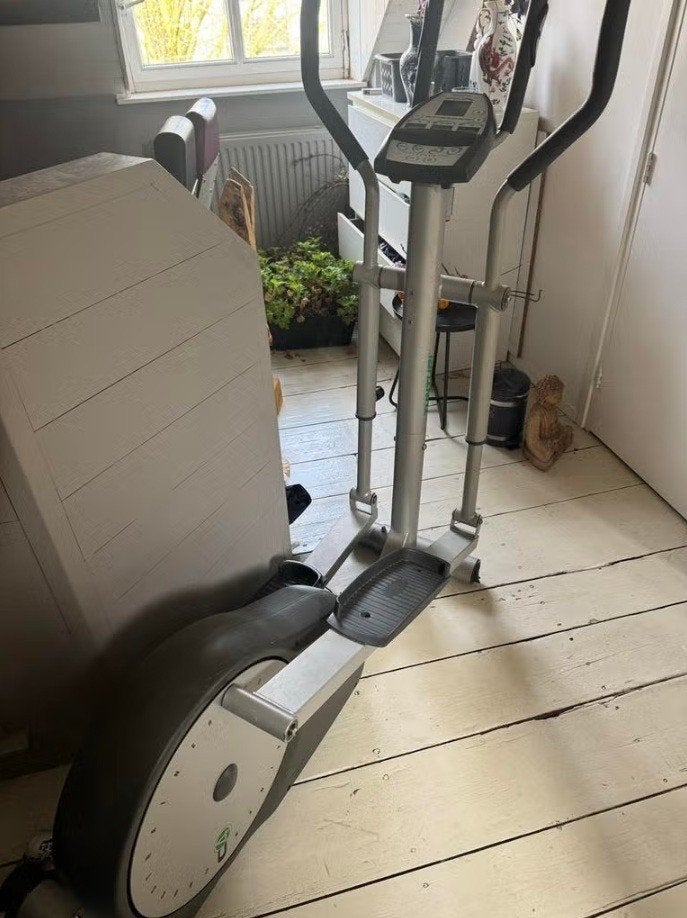 Tunturi C4 Crosstrainer, Sport en Fitness, Fitnessmaterialen, Gebruikt, Overige typen, Armen, Benen, Borst, Buik, Rug, Ophalen