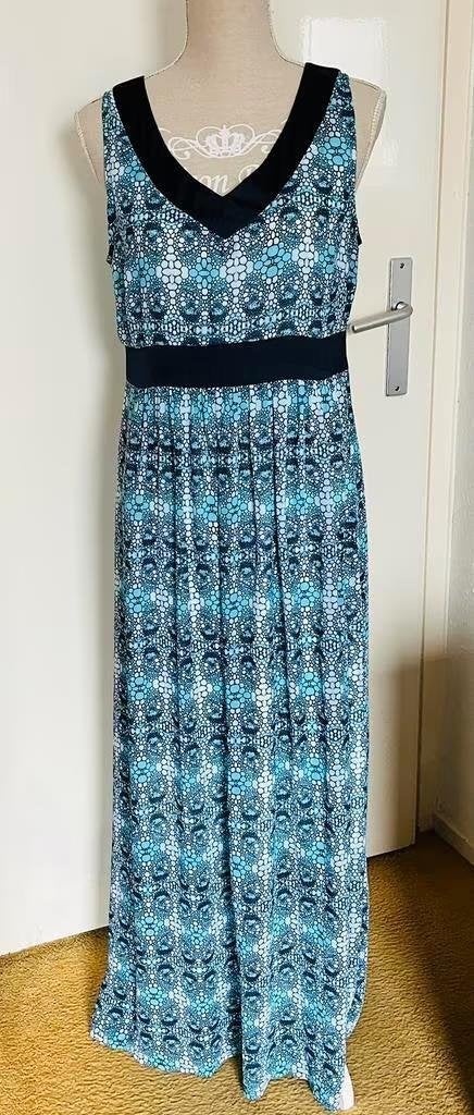 Manguun lange jurk maat 40, Kleding | Dames, Maat 38/40 (M), Overige kleuren, Nieuw, Ophalen of Verzenden