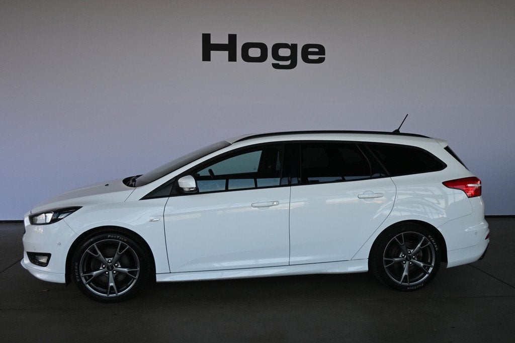 Ford FOCUS Wagon 1.5 ST-Line Clima Navigatie Cruise Control, Stof, 4 cilinders, Wit, Origineel Nederlands