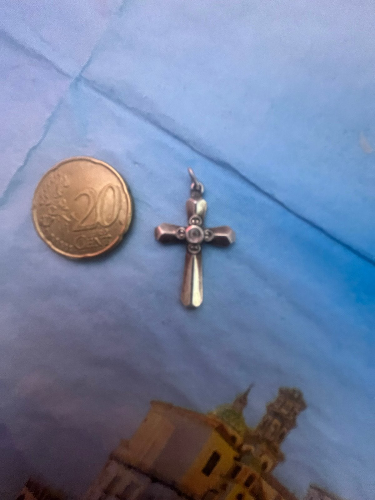 Antiek zilveren kruisje met klein steentje, Sieraden, Tassen en Uiterlijk, Kettinghangers, Gebruikt, Verzenden, Zilver, Kruis of Symbool
