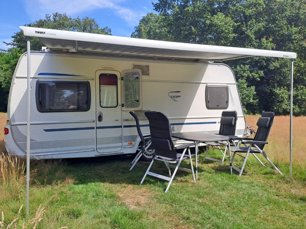 Fendt 495SFB Saphir, incl. voortent + inventaris, Caravans en Kamperen, Caravans, Omvormbare zithoek, Rondzit, Particulier, Tot en met 4