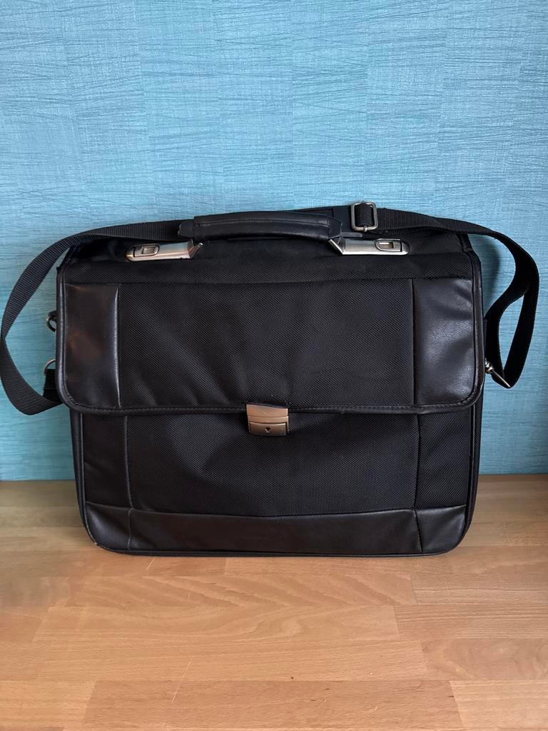 Laptoptas voor 2 laptops - Zwart, Ruim en Praktisch, Verzenden, 17 inch of meer, Gebruikt, Aktetas