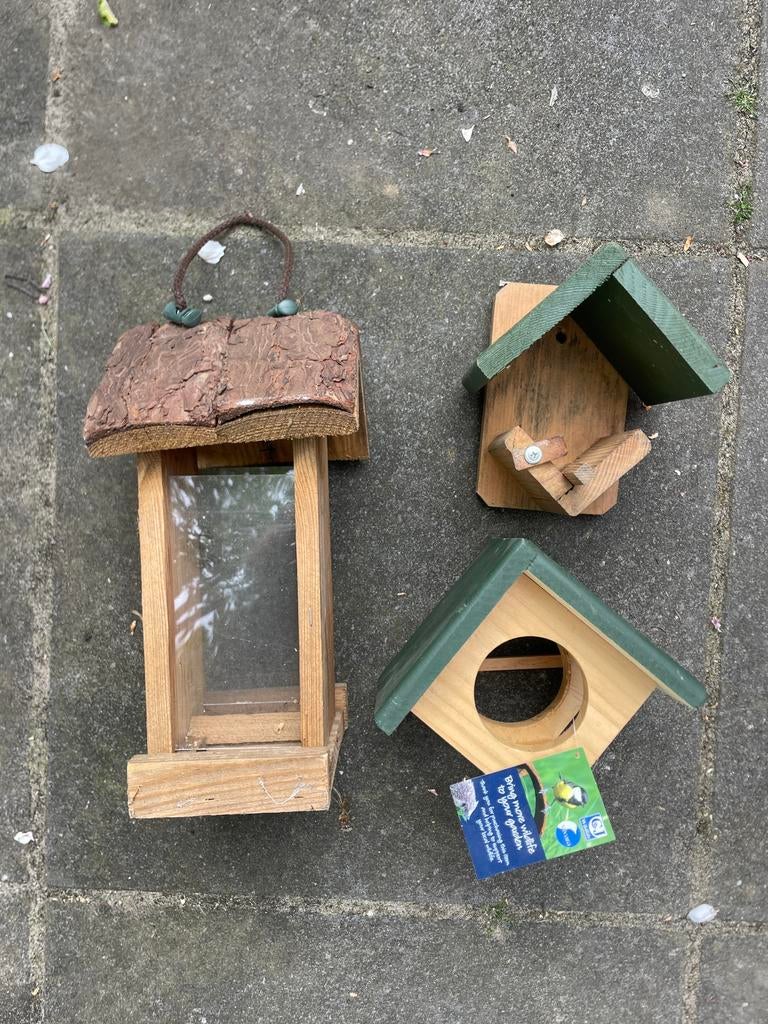 Vogel voeder huisjes, Ophalen, Zo goed als nieuw