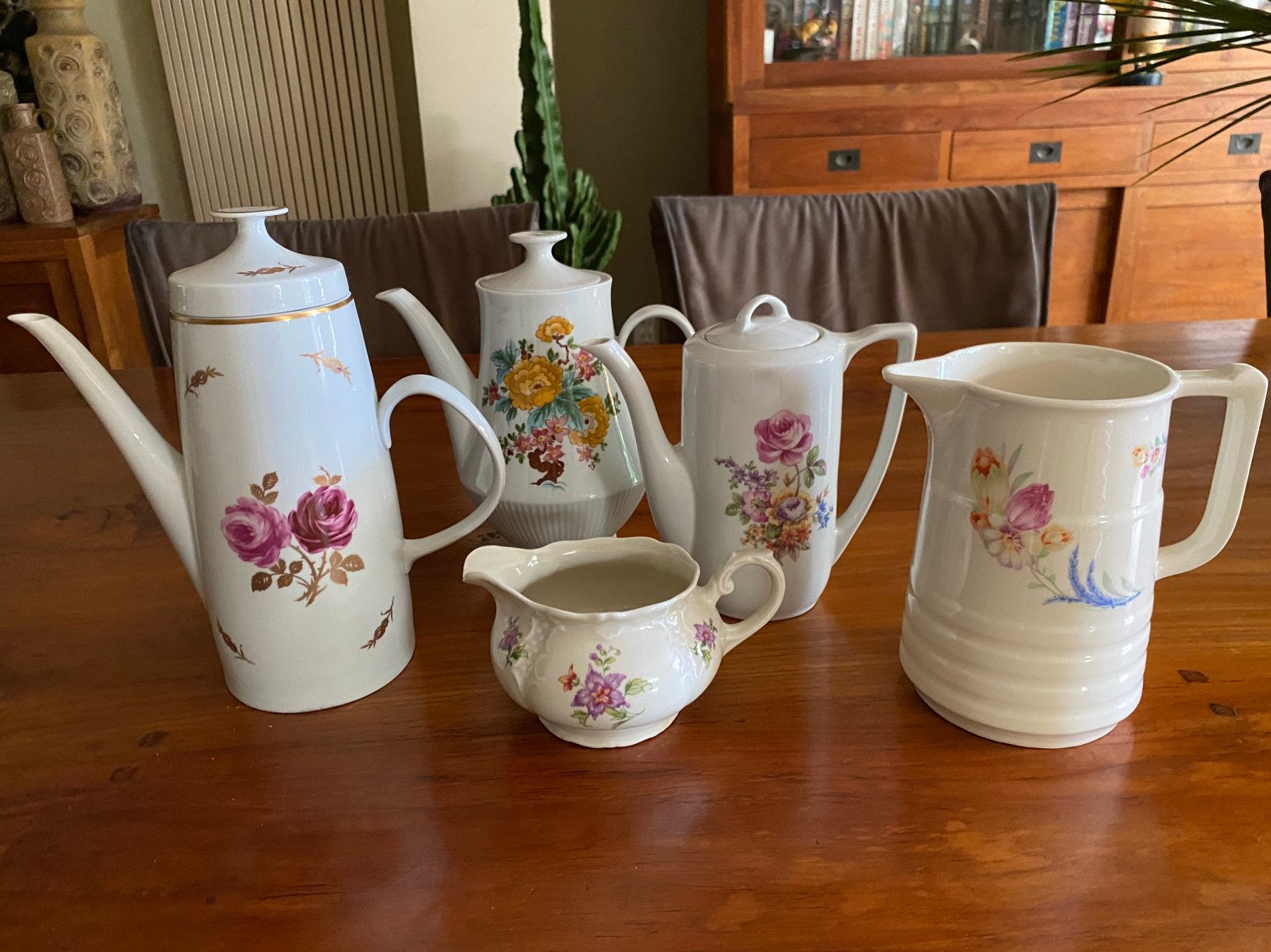 Brocant servies bloemetjes mosa en GDR, Ophalen of Verzenden, Porselein, Overige stijlen, Overige typen