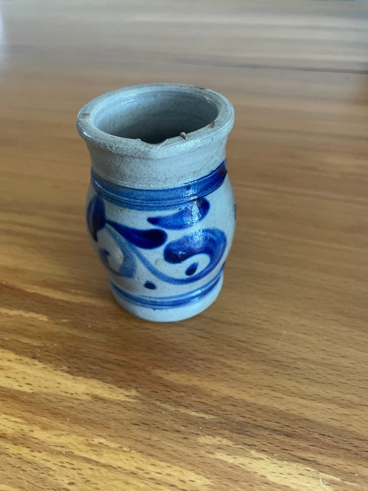 Miniatuur aardewerken kruikje met blauw decor, Antiek en Kunst, Antiek | Keramiek en Aardewerk, Ophalen