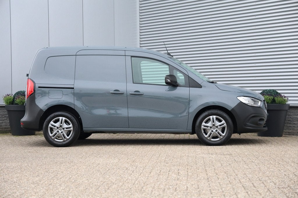 Mercedes-Benz Citan 113 L1 131pk Pro Automaat Benzine Trekha, Auto's, Gebruikt, Mercedes-Benz, 2 stoelen, BTW verrekenbaar