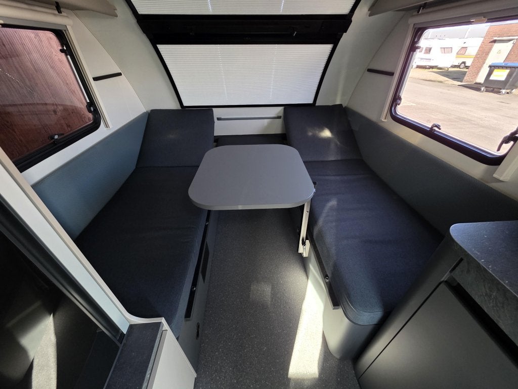 Adria Action Sports OffRoad 391 LH AL-KO Enduro X Chassis, Caravans en Kamperen, Standaardzit, Tot en met 2, Bedrijf, Reservewiel