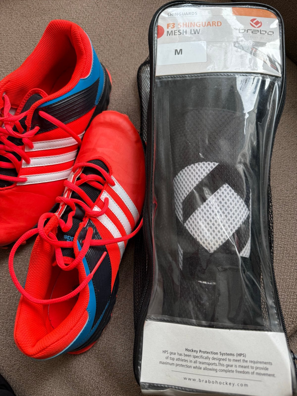 Hockeystick, Adidas hockeyschoenen 38 , scheenbeschermers, Sport en Fitness, Ophalen of Verzenden, Zo goed als nieuw, Stick