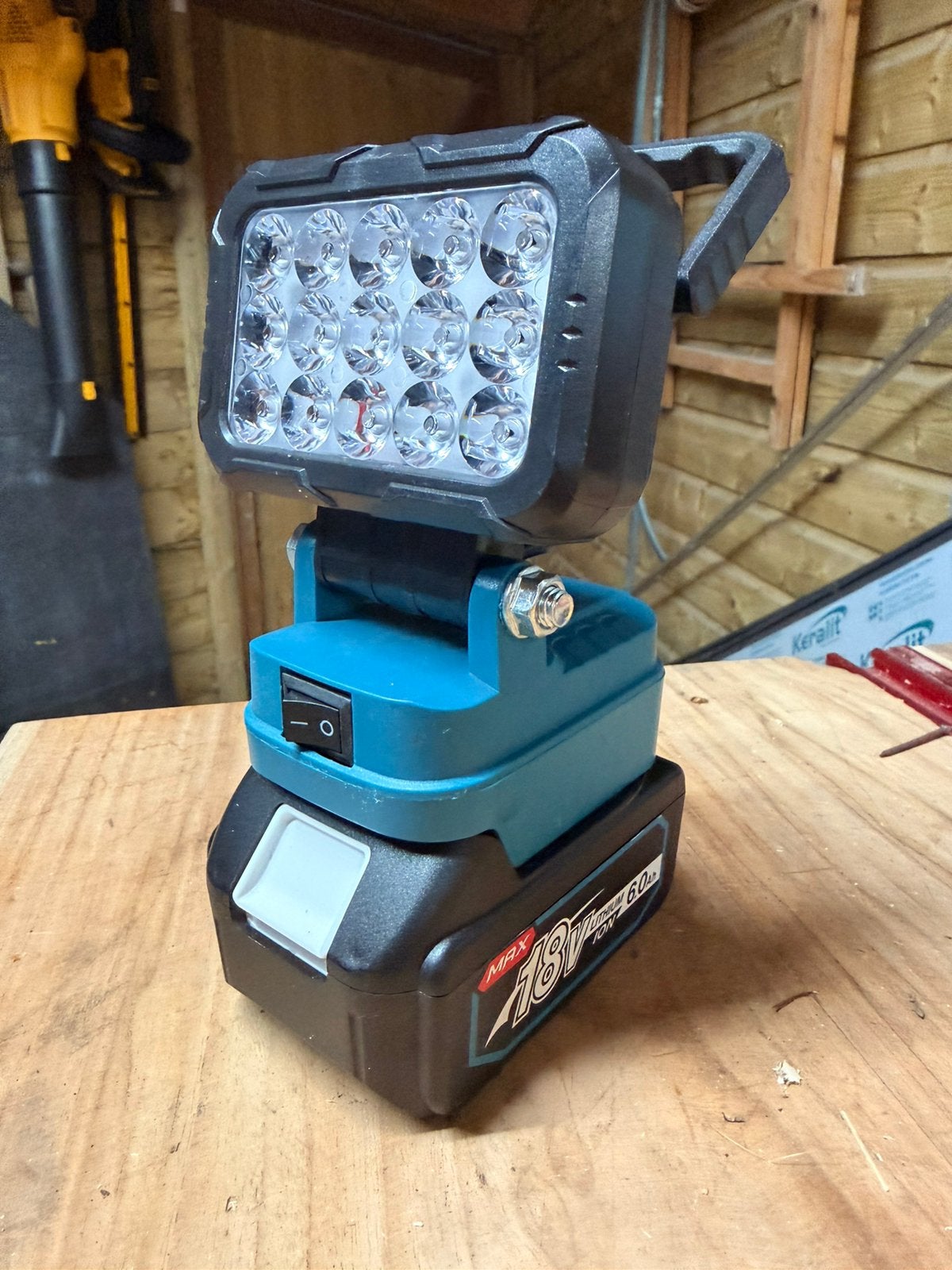 Felle LED Werklamp –  voor Makita 18V (excl) accu -18 LED’s, Caravans en Kamperen, Lineax pro, NL, Nieuw, Lineaxpro@gmail.com