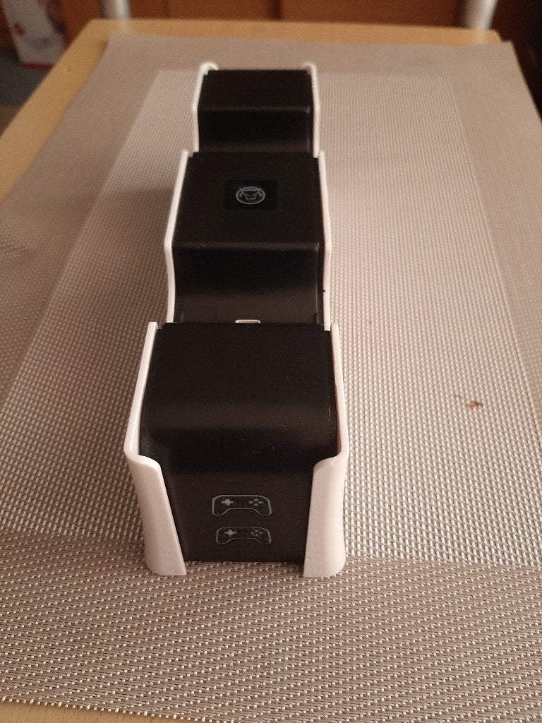 QW PS5-9500 oplaadstation voor de PlayStation, Ophalen of Verzenden, Gebruikt, Voeding, Oplader of Kabel, PlayStation 5