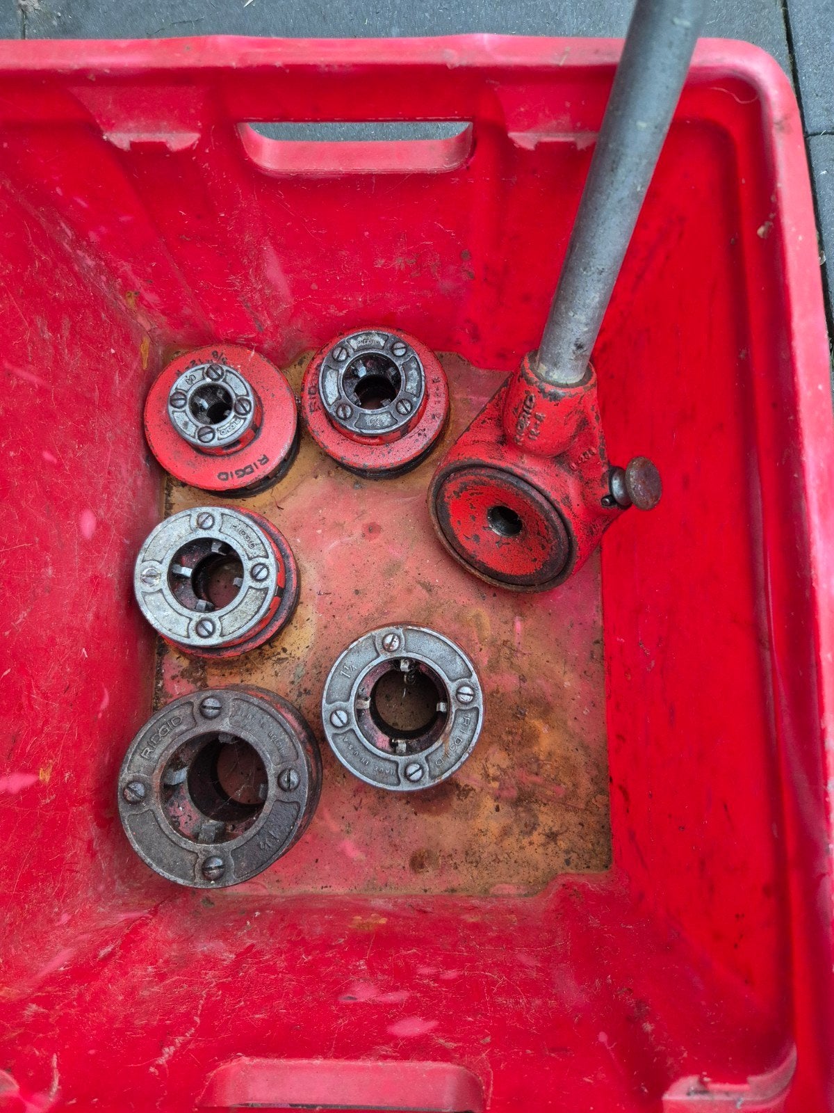 Ridgid pijpsnijder met diverse snijkoppen, Doe-het-zelf en Verbouw, Gereedschap | Handgereedschap, Ophalen, Gebruikt, Snijgereedschap