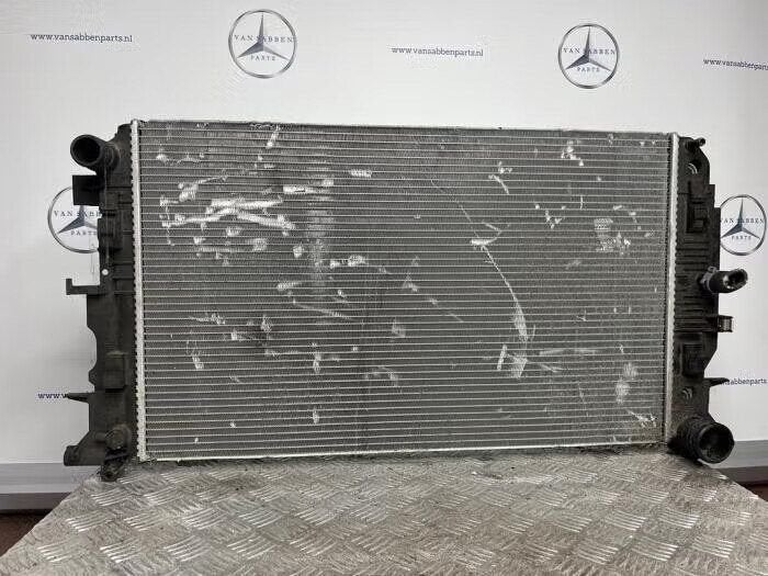 Radiateur van een Mercedes Sprinter, Ophalen of Verzenden, Gebruikt
