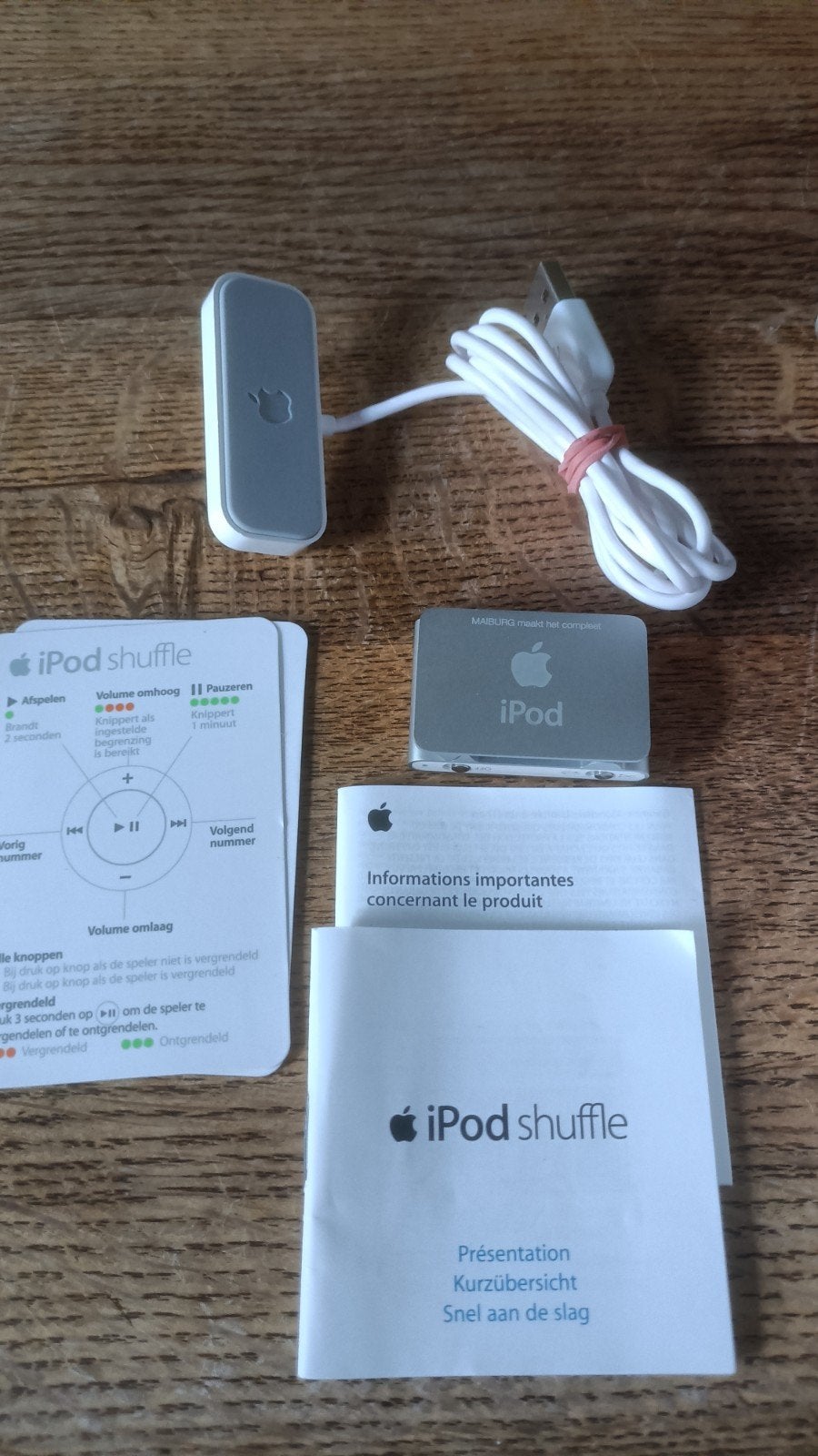 Apple iPod Shuffle 1GB (Model A1204) -, Ophalen of Verzenden, Overige kleuren, Shuffle, Minder dan 2 GB