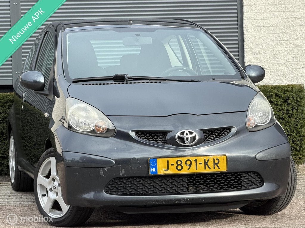 Toyota Aygo 1.0-12V +|APK|ELEKRAMEN|AIRCO|LM VELGEN, Voorwielaandrijving, Gebruikt, 4 stoelen, 68 pk