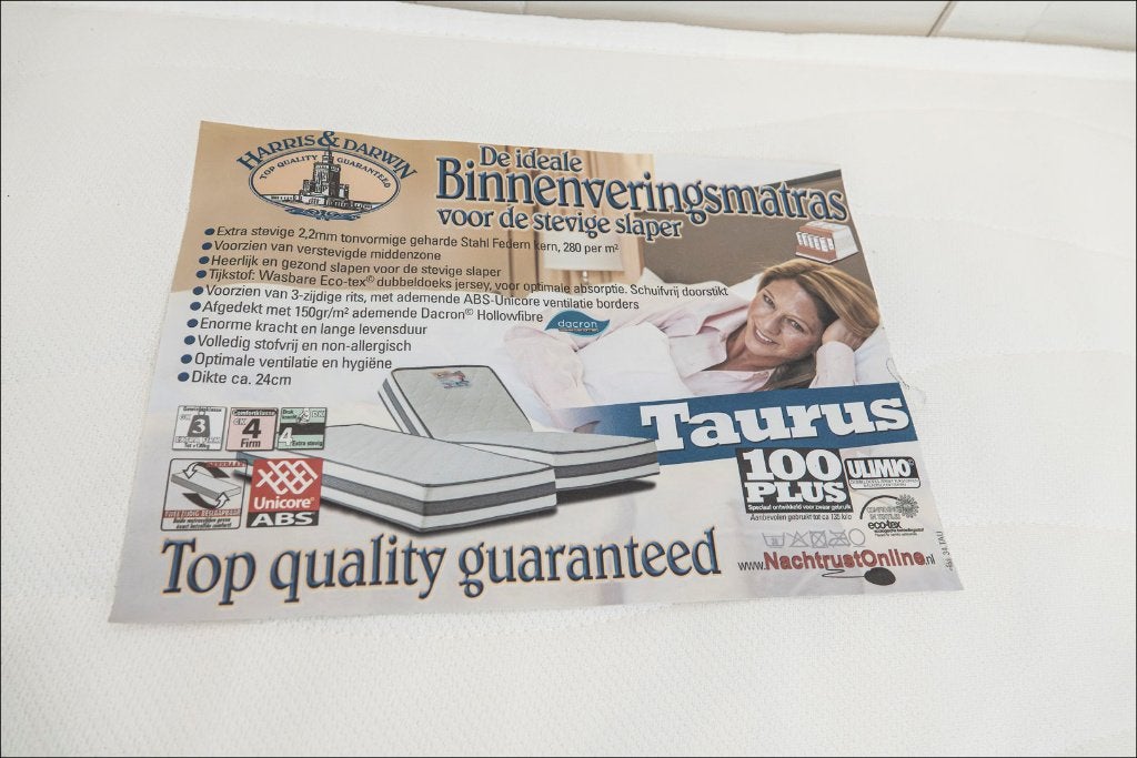 Antiek eikenhout bed (twijfelaar) met nieuw matras!, Ophalen