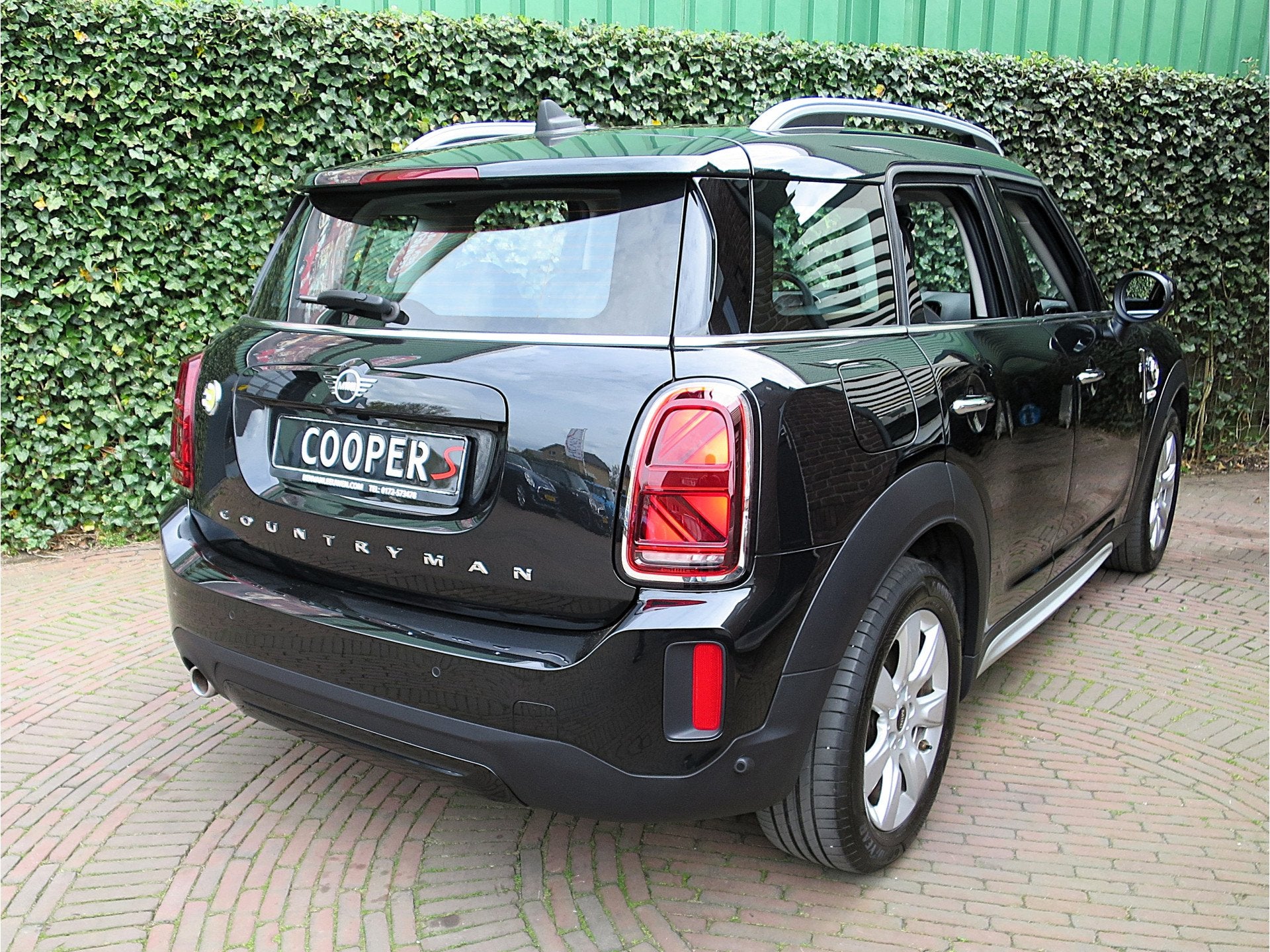 MINI Countryman 1.5 Cooper SE ALL4 Essential LCI met Adap.cr, Auto's, Mini, Stof, Gebruikt, Zwart, Bedrijf