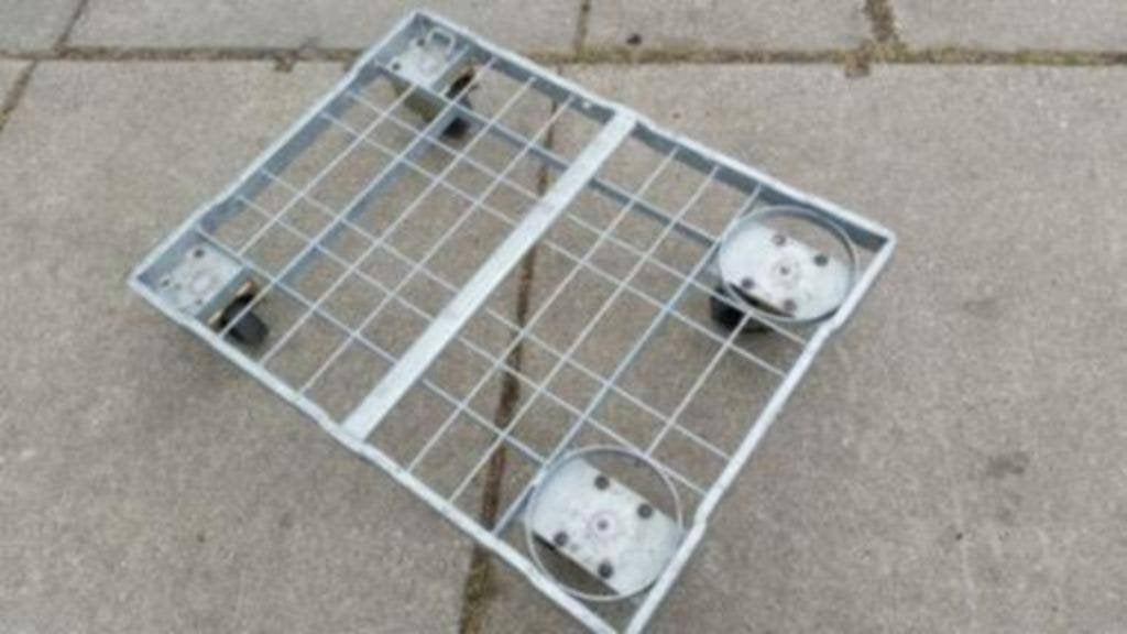 Te koop dolly transport hondje verhuis rolly, 100 liter of meer, Ophalen of Verzenden, Zo goed als nieuw, Transportkar