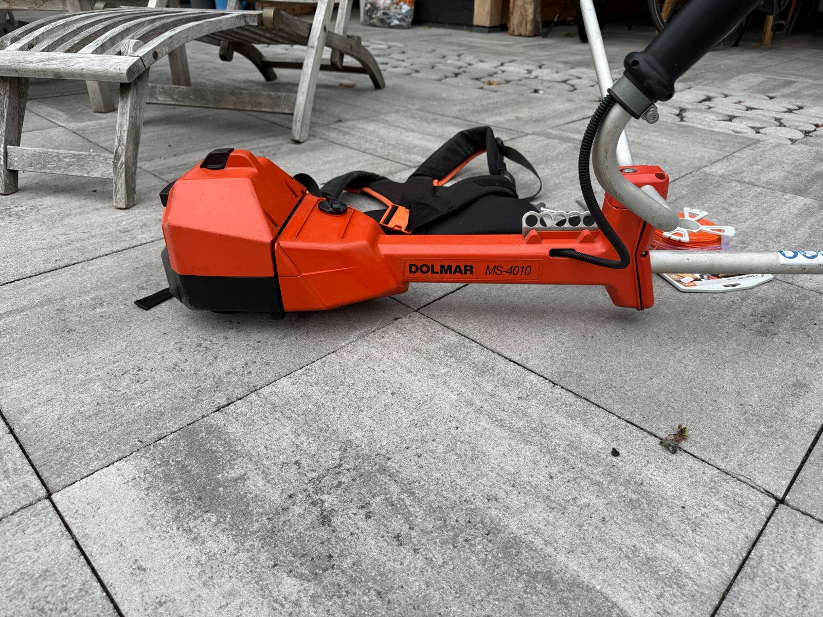 Bosmaaier Dolmar MS 4010 - Compleet met harnas en accessoire, Ophalen, Gebruikt, 30 tot 50 cm, Benzine