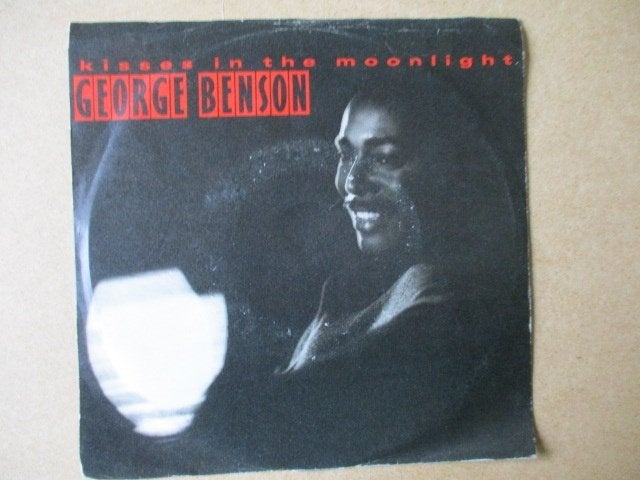 s0959 george benson - kisses in the moonlight, Ophalen, Gebruikt, 7 inch, Overige genres