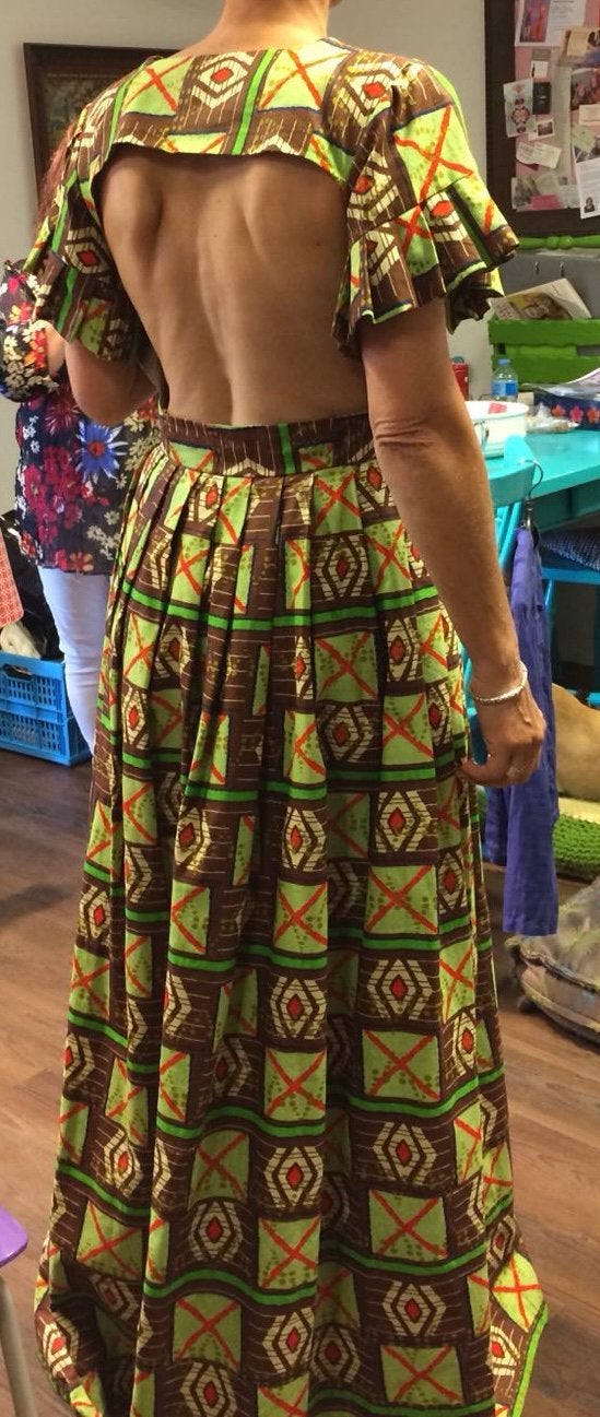 Afrikaanse jurk maat 38, Bruin, Zo goed als nieuw, Onder de knie, Ophalen