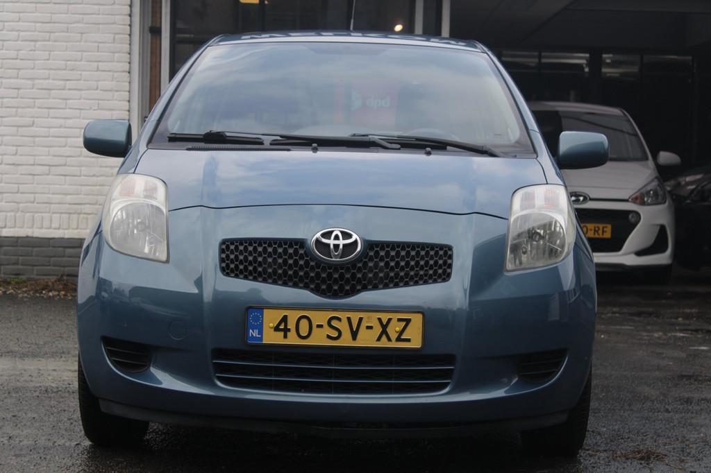 Toyota Yaris 1.0 VVTi Sol Airco | Elec ramen | Nieuwe apk, Voorwielaandrijving, 970 kg, Stof, Origineel Nederlands