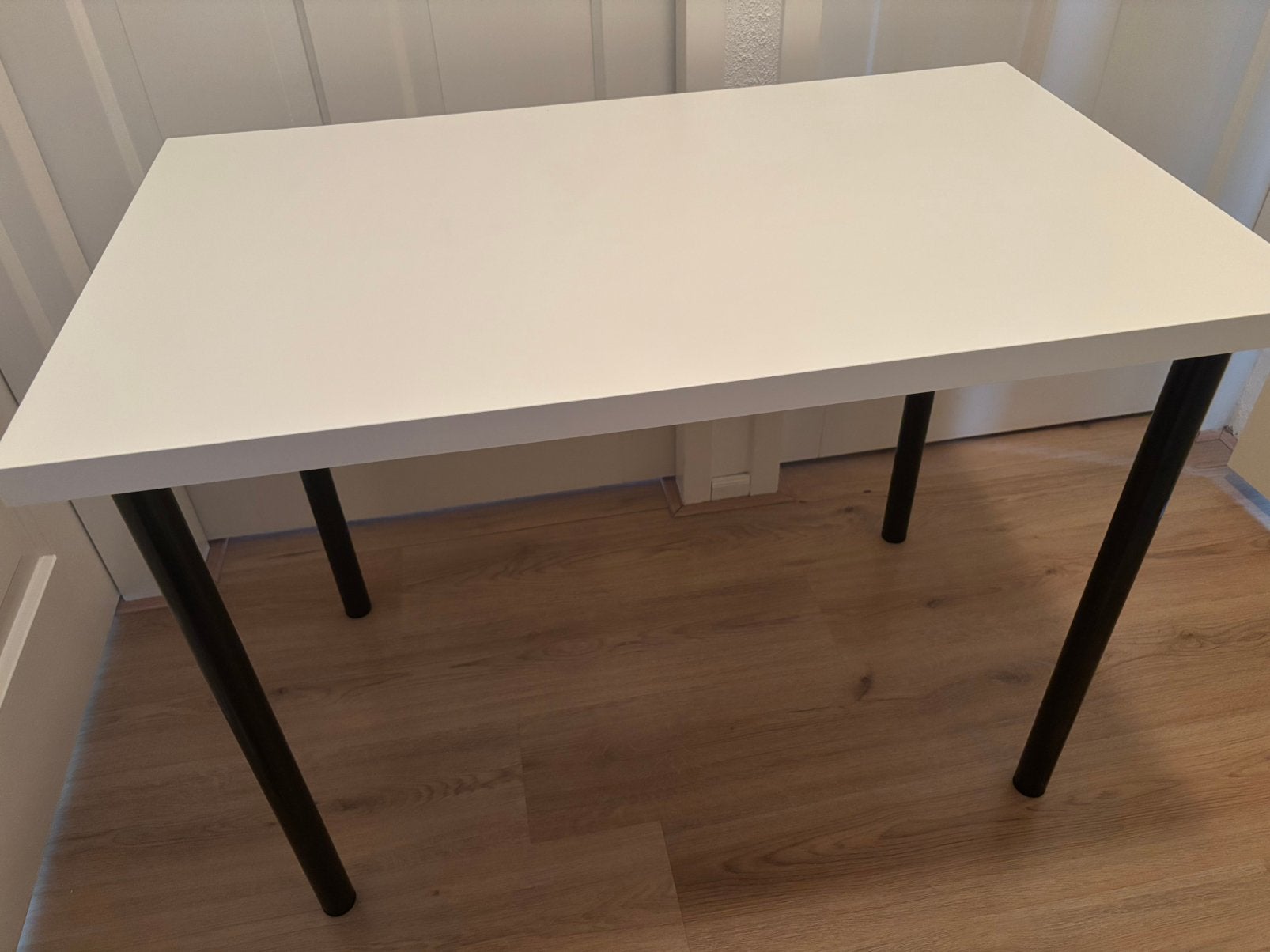 Bureau 100x60, Ophalen, Zo goed als nieuw